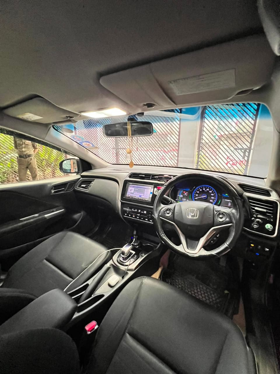 Honda Grace 2014 view 3