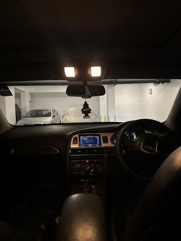Audi A6 2010 view 5