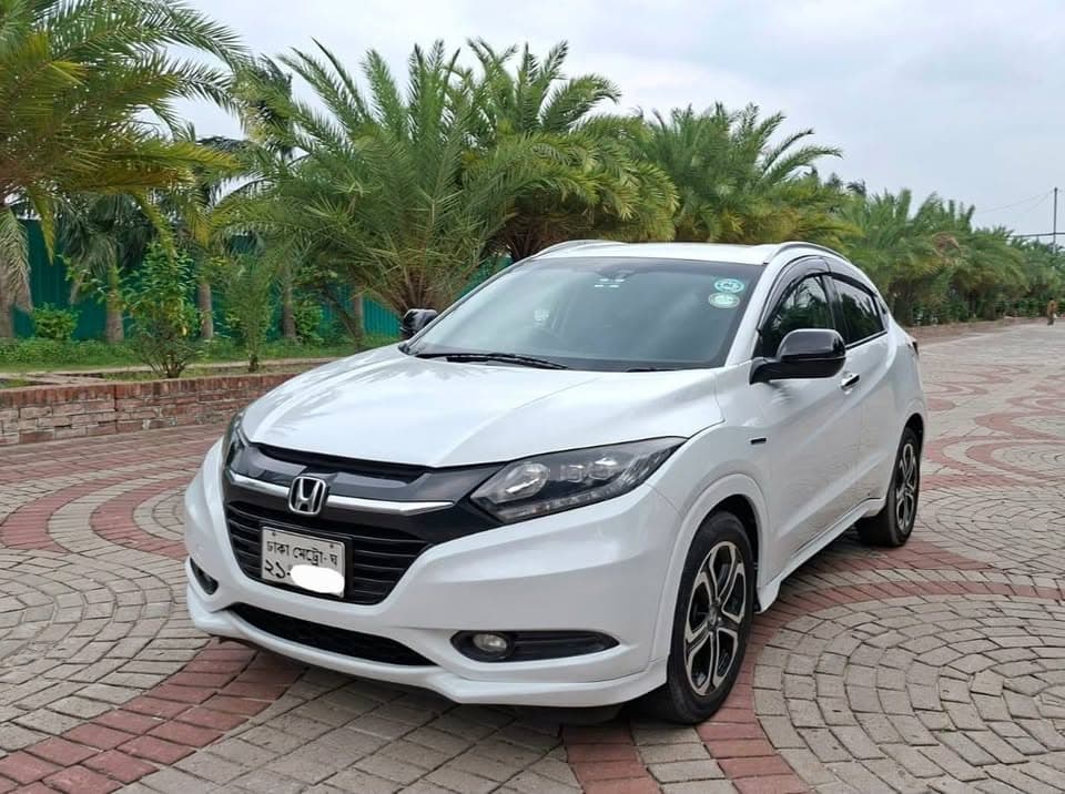Honda Vezel Z Pkg view 3