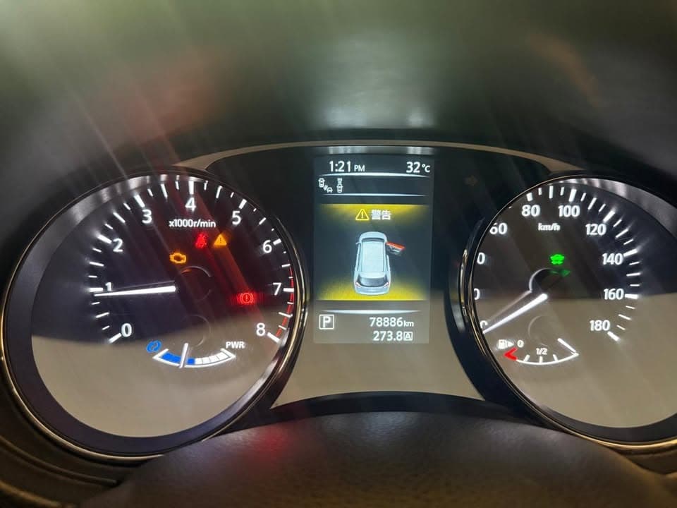 Nissan X-Trail Hybrid Autech MODE PREMIER view 2
