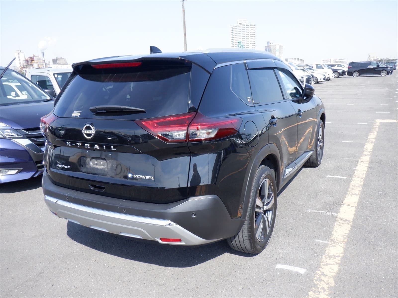 NISSAN XTRAIL HYBRID G-E4ORCE PACKAGE 4WD 2024 MODEL BLACK COLOR view 2