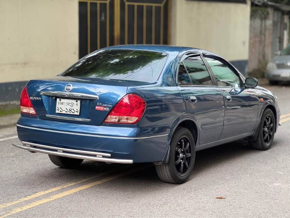 Nissan Sunny 2007 view 4