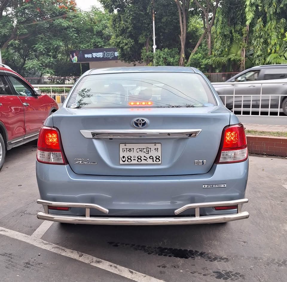 Toyota Axio G Hybrid 2014 view 4
