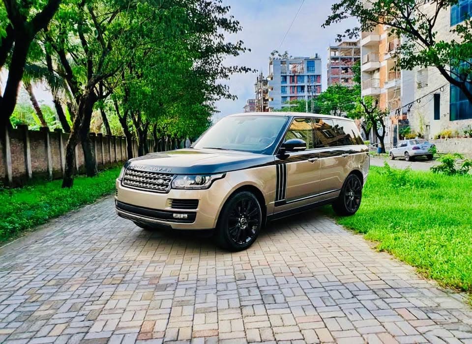 Range Rover view 2